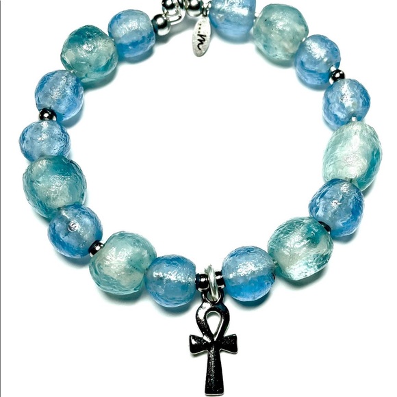 Alexandria II Bracelet by dotdotdotm ...m - Picture 2 of 2